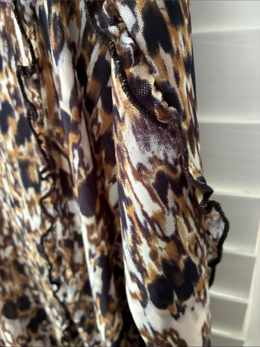 LOGO Layers By Lori Goldstein Mesh Leopard Long Sleeve Top SZ M Brown Black - Picture 4 of 6
